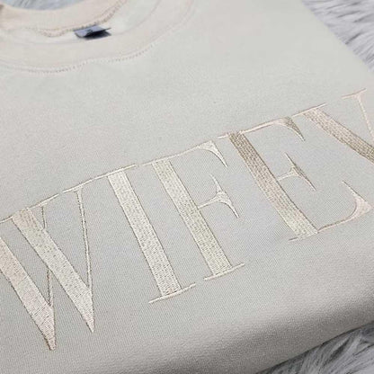 Embroidered “Wifey” Sweatshirt – Cozy Crewneck Perfect Gift for Her
